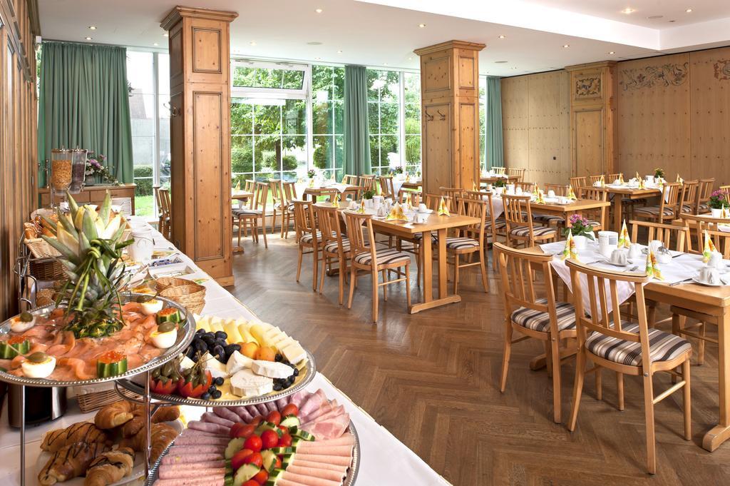 Feldmochinger Hof Hotel München Buitenkant foto