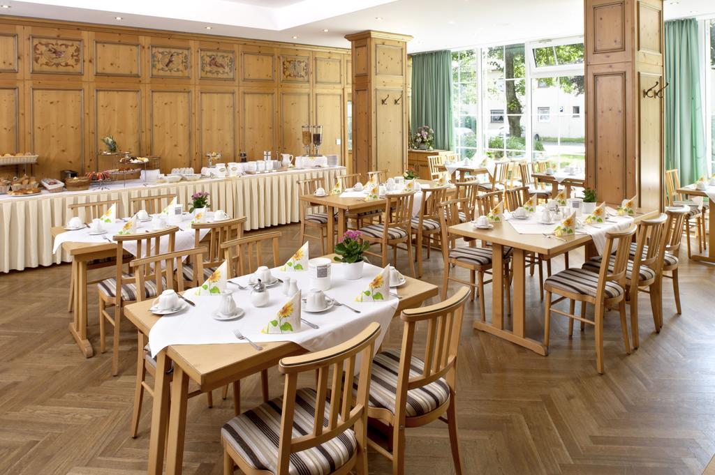 Feldmochinger Hof Hotel München Buitenkant foto