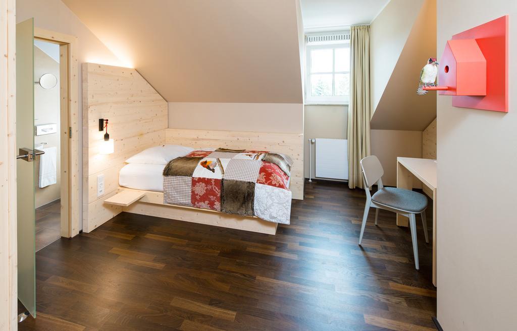 Feldmochinger Hof Hotel München Buitenkant foto