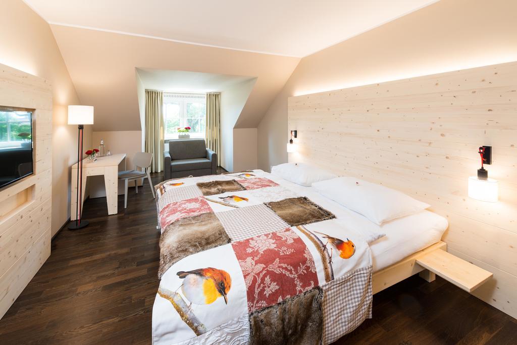 Feldmochinger Hof Hotel München Buitenkant foto